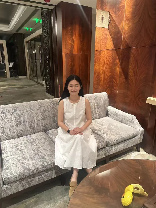 徐彩霞